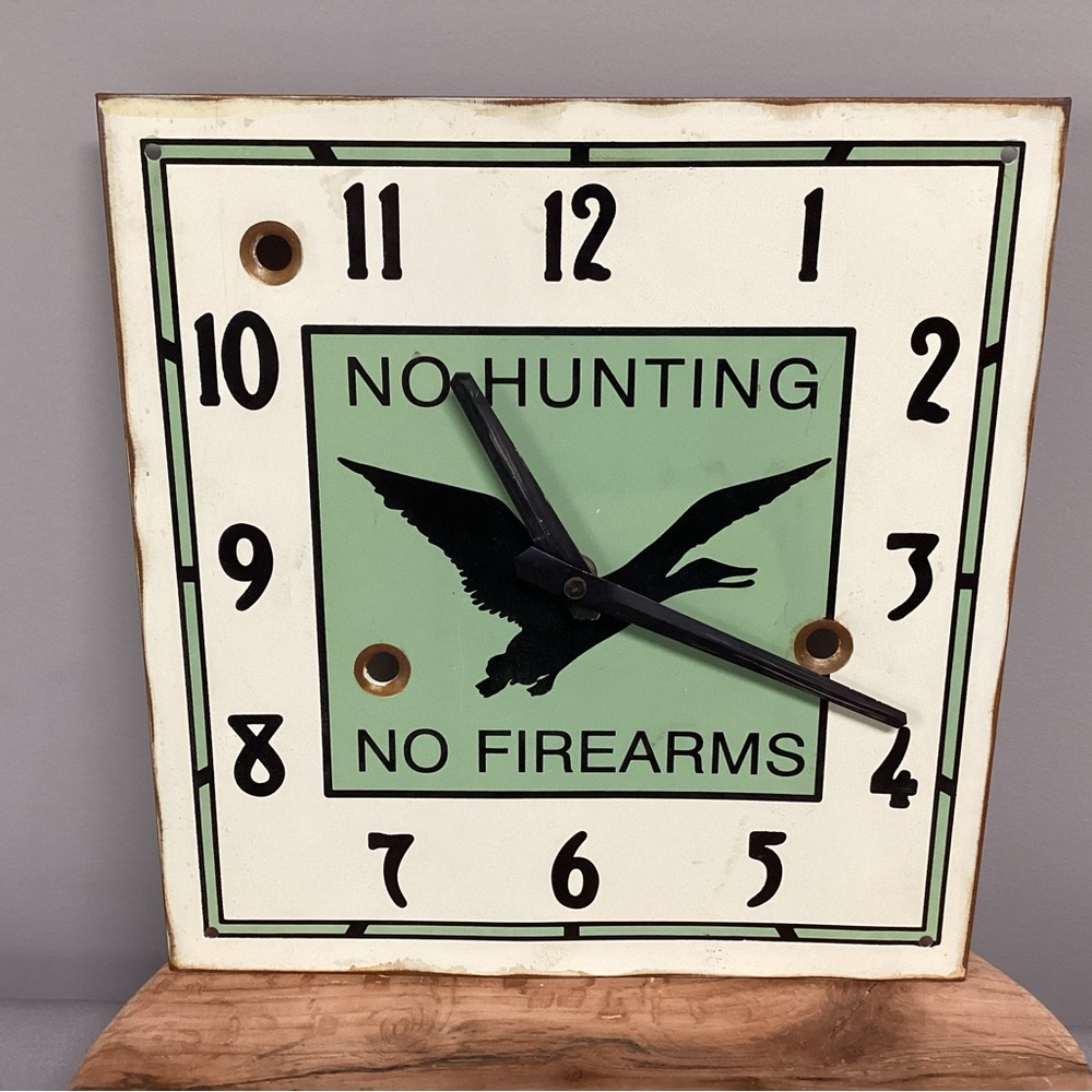 🟢 Vintage / Metal - Country Cabin - Log Cabin - Farmhouse - Sign / Clock - Rare